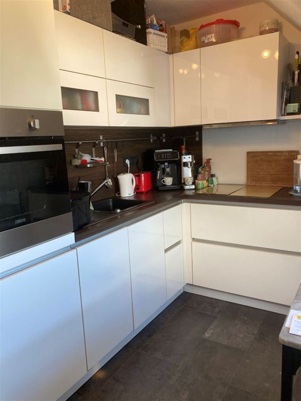 Attraktive 6ZKB-Wohnung mit Balkon und 2 Tiefgaragenstellplätzen