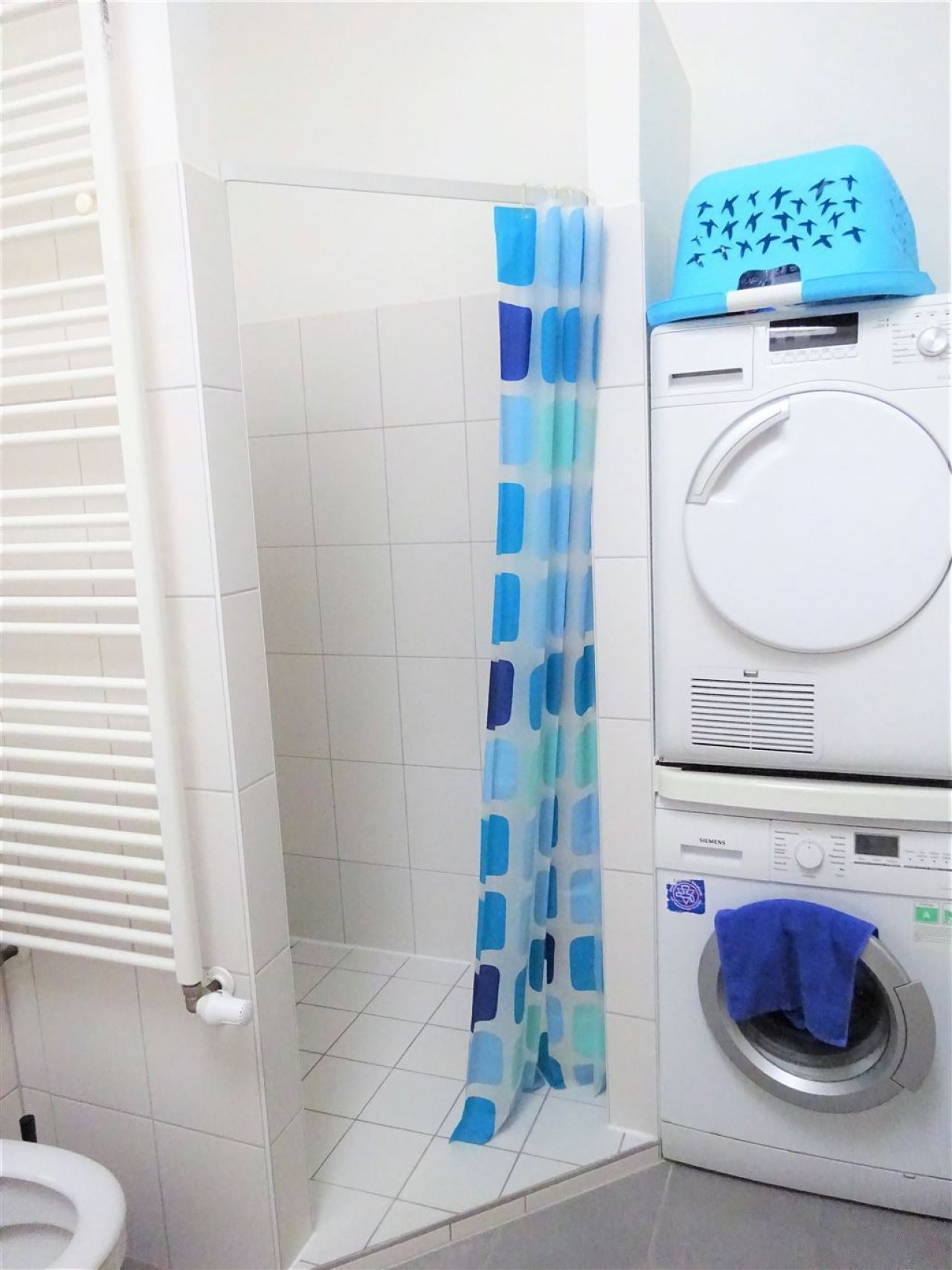 und Dusche und Dusche