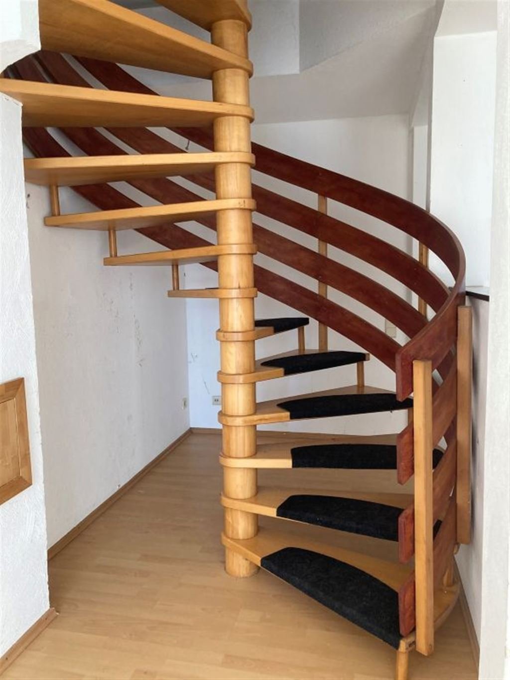 Wendeltreppe Maisonette Wendeltreppe Maisonette
